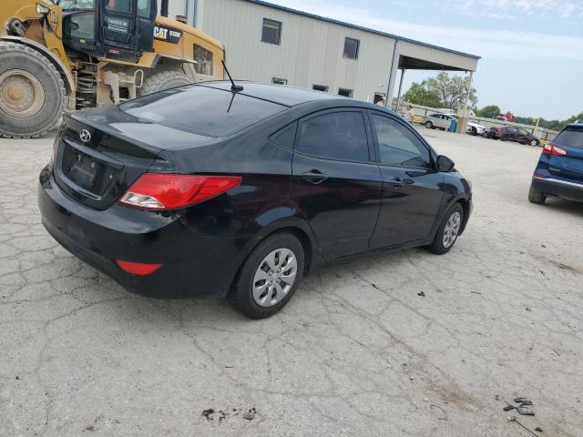 KMHCT4AEXHU317788 - 2017 HYUNDAI ACCENT SE Սև լուսանկար 3