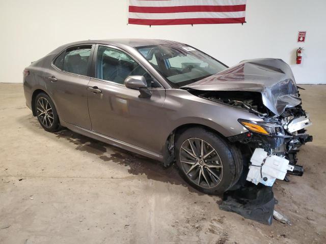 4T1G11AK3RU849039 - 2024 TOYOTA CAMRY SE NIGHT SHADE GRAY photo 4