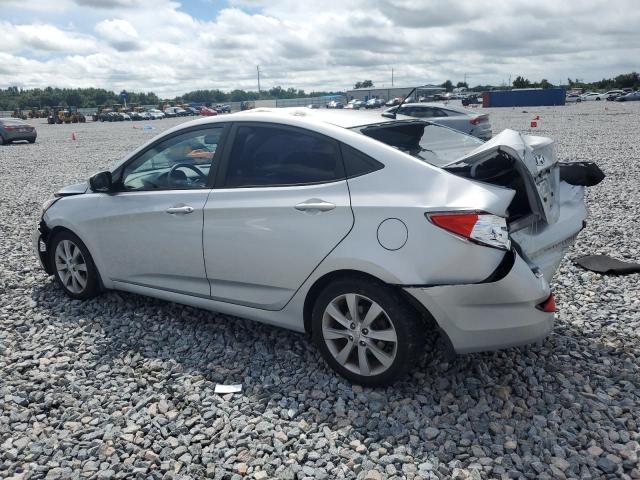 KMHCU4AE4DU444303 - 2013 HYUNDAI ACCENT GLS SILVER photo 2