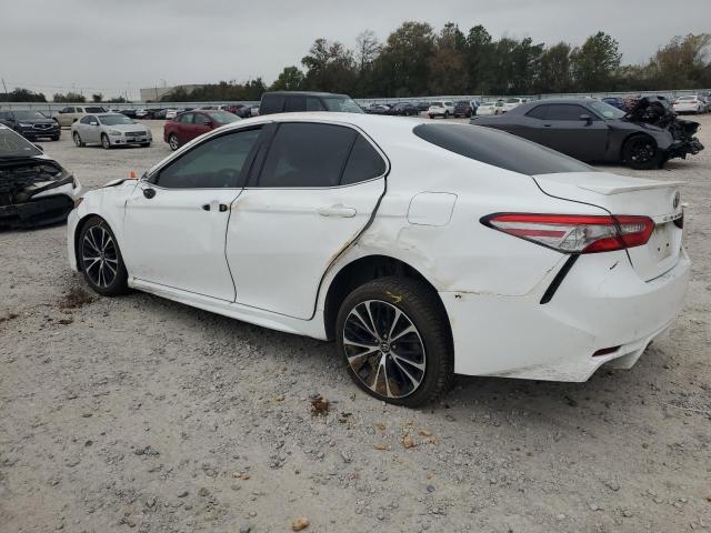 4T1B11HK8JU132253 - 2018 TOYOTA CAMRY L WHITE photo 2