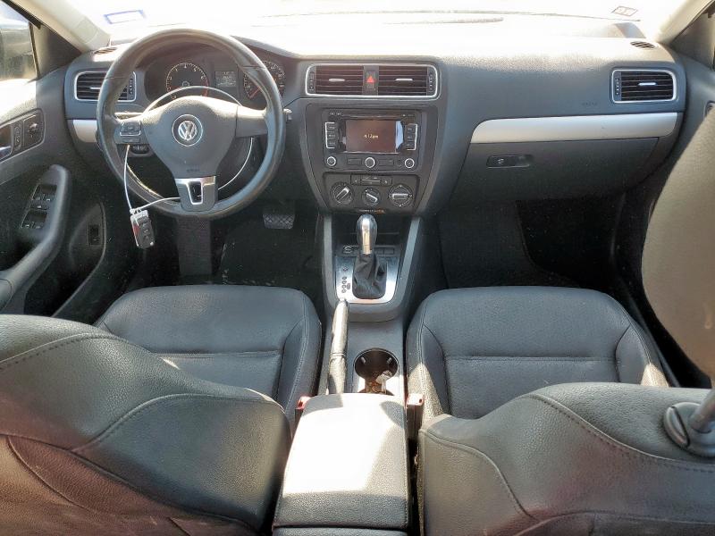 3VWLX7AJ1BM372078 - 2011 VOLKSWAGEN JETTA SEL 灰色 照片 8