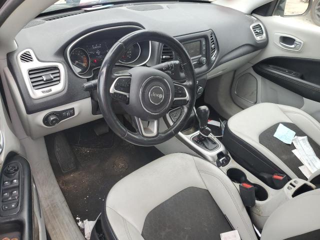 3C4NJCBBXJT345527 - 2018 JEEP COMPASS LATITUDE Коричневый фото 8