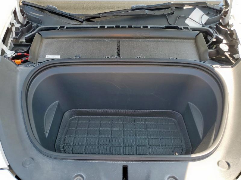 7SAYGDEE6PA060080 - 2023 TESLA MODEL Y 白色 照片 11