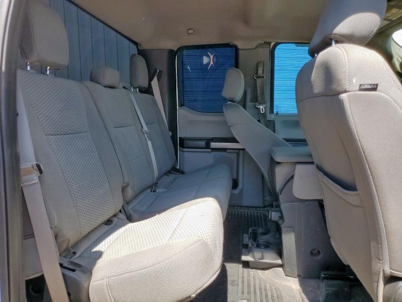 1FT7X2B68KEF50883 - 2019 FORD F250 SUPER DUTY Blanc photo 10