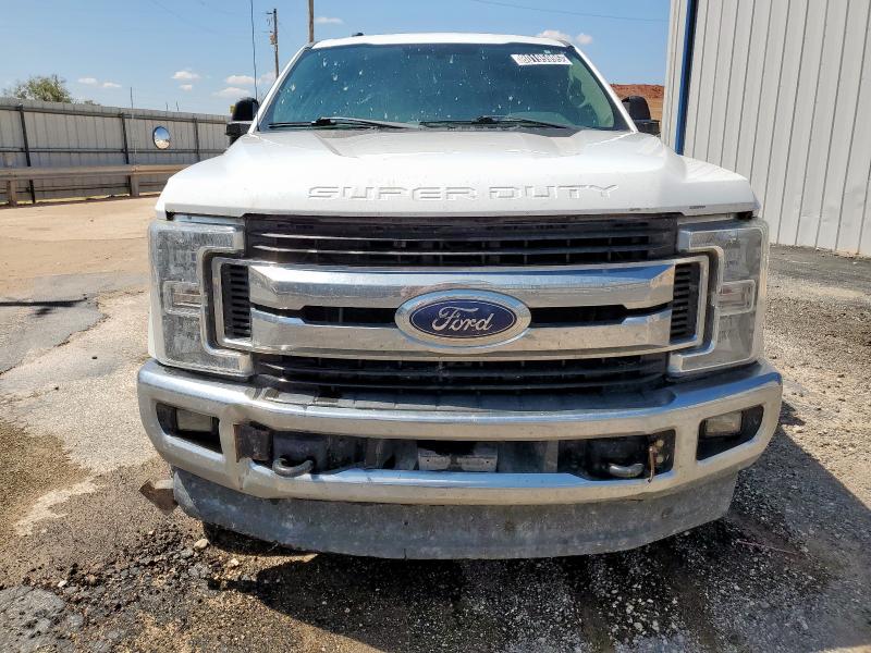1FT7X2B68KEF50883 - 2019 FORD F250 SUPER DUTY Blanc photo 5