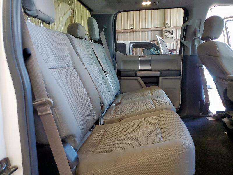 1FT7W2B64KEE52565 - 2019 FORD F250 SUPER DUTY თეთრი ფოტო 10