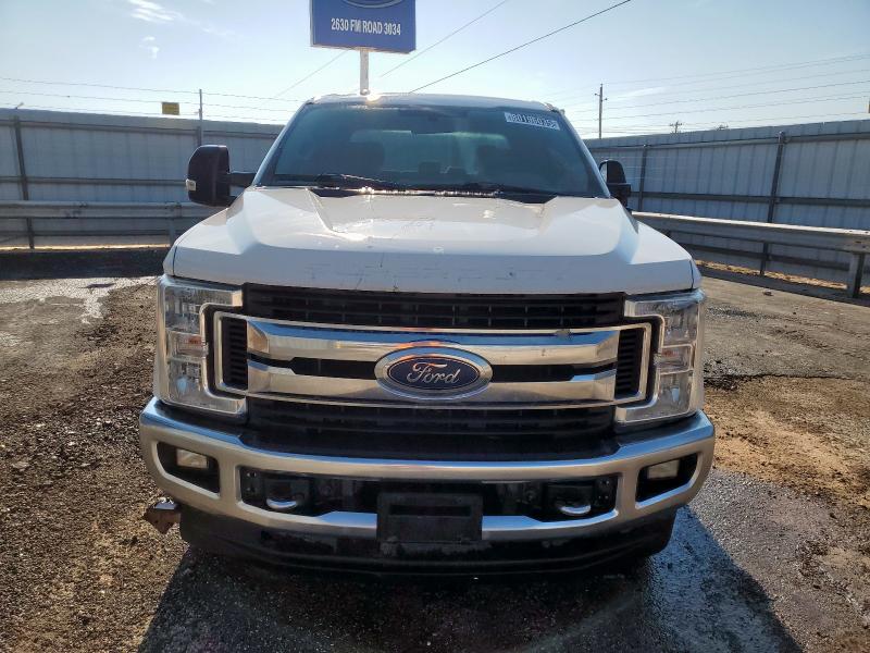 1FT7W2B64KEE52565 - 2019 FORD F250 SUPER DUTY თეთრი ფოტო 5