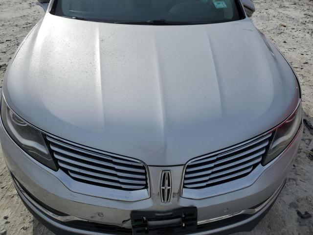 2LMTJ6LP7GBL69713 - 2016 LINCOLN MKX RESERVE SILVER photo 12