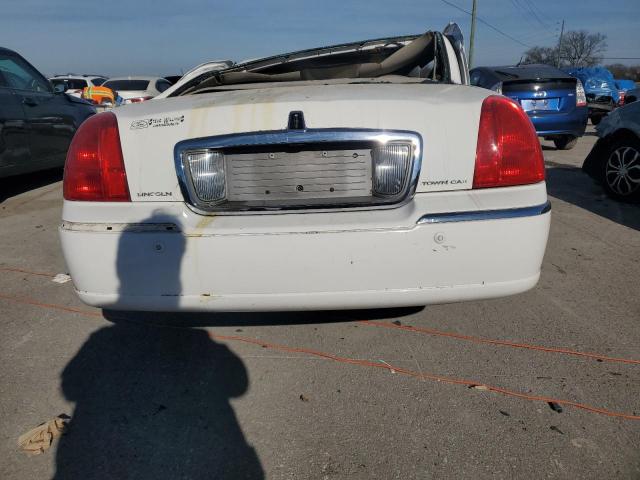 1LNHM81W14Y656185 - 2004 LINCOLN TOWN CAR EXECUTIVE WHITE photo 6