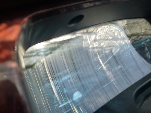 1LNHM81W14Y656185 - 2004 LINCOLN TOWN CAR EXECUTIVE WHITE photo 9