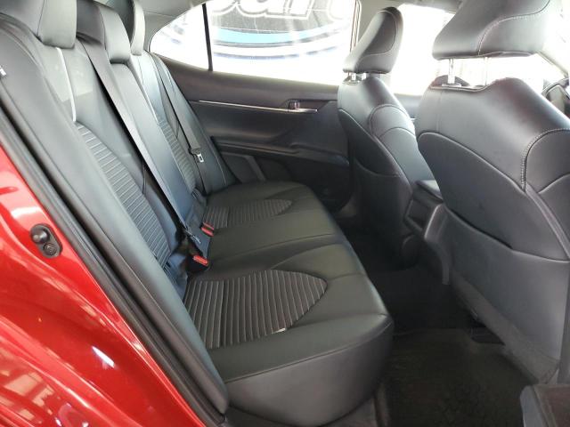 4T1G11AKXNU035500 - 2022 TOYOTA CAMRY SE RED photo 10