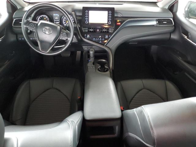 4T1G11AKXNU035500 - 2022 TOYOTA CAMRY SE RED photo 8