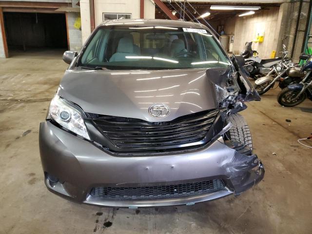 5TDZZ3DC8HS869862 - 2017 TOYOTA SIENNA CHARCOAL photo 5