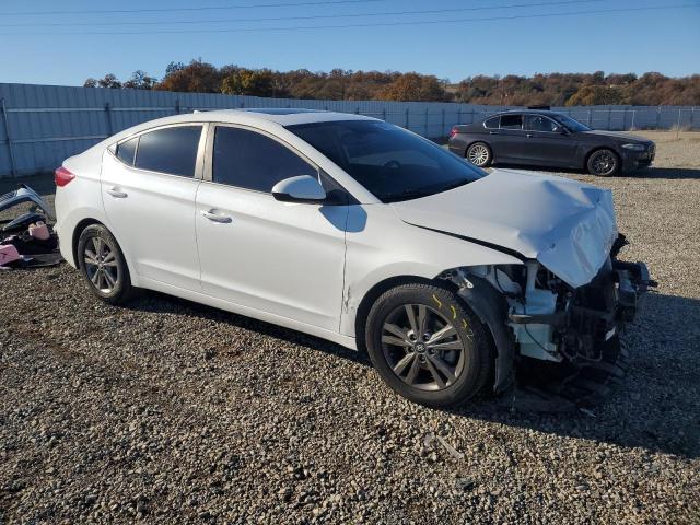 5NPD84LF3HH155352 - 2017 HYUNDAI ELANTRA SE WHITE photo 4