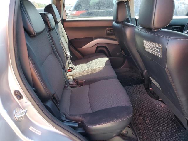 JA4LT31W48Z010119 - 2008 MITSUBISHI OUTLANDER SE SILVER photo 11