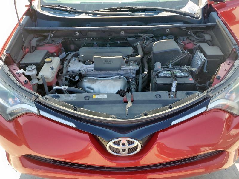 2T3ZFREV7GW263381 - 2016 TOYOTA RAV4 LE RED photo 12
