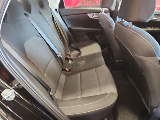 3KPF24AD2NE467982 - 2022 KIA FORTE FE Սև լուսանկար 10