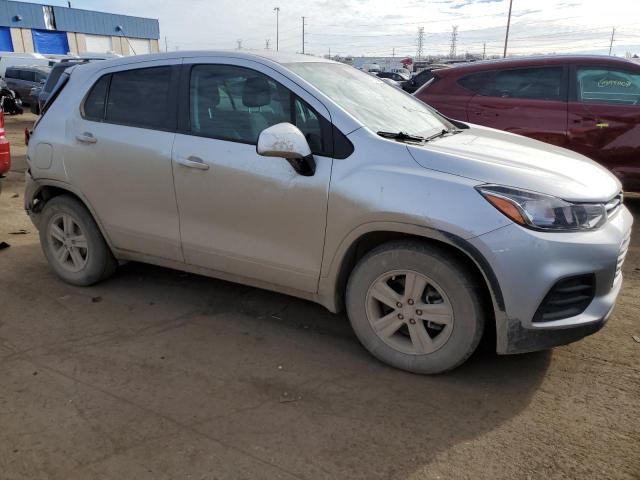 3GNCJKSBXKL406417 - 2019 CHEVROLET TRAX LS GRAY photo 4