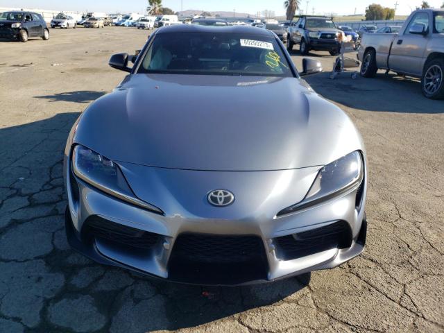 WZ1DB0C04MW041761 - 2021 TOYOTA SUPRA BASE GRAY photo 5