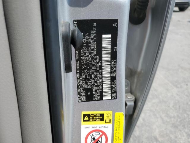 5TDZK3EH8BS041462 - 2011 TOYOTA HIGHLANDER BASE فضي صورة 13