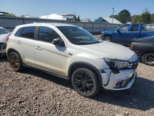JA4AR3AU3KU024389 - 2019 MITSUBISHI OUTLANDER ES Սպիտակ լուսանկար 4