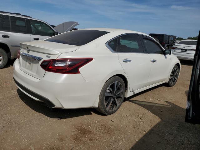 1N4AL3AP6JC113157 - 2018 NISSAN ALTIMA 2.5 თეთრი ფოტო 3