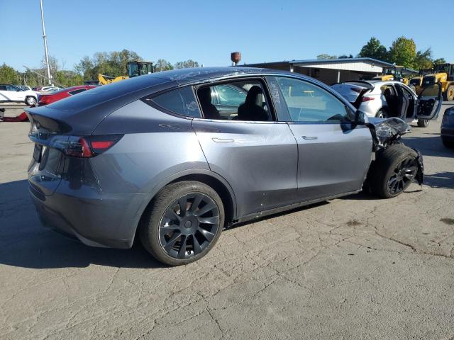 7SAYGDEE4PA079582 - 2023 TESLA MODEL Y ნაცრისფერი ფოტო 3