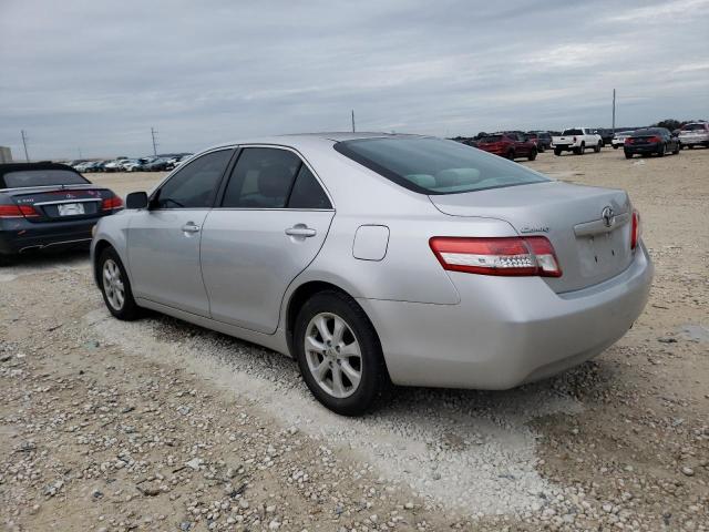 4T1BF3EKXBU117899 - 2011 TOYOTA CAMRY BASE SILVER photo 2