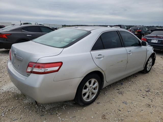 4T1BF3EKXBU117899 - 2011 TOYOTA CAMRY BASE SILVER photo 3