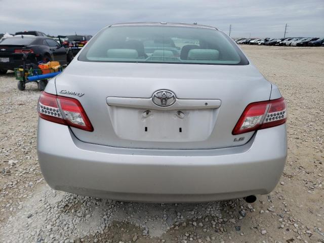 4T1BF3EKXBU117899 - 2011 TOYOTA CAMRY BASE SILVER photo 6