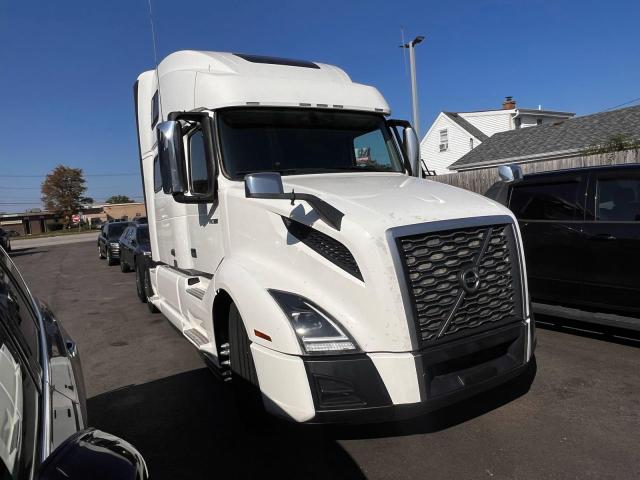 2021 VOLVO VN VNL, 