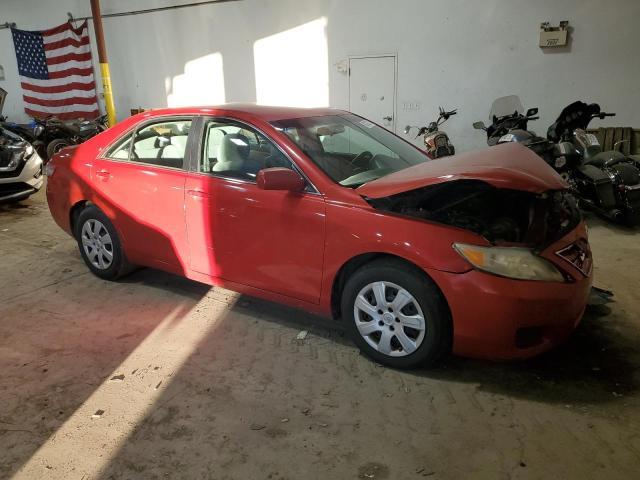 4T1BF3EK6BU177775 - 2011 TOYOTA CAMRY BASE RED photo 4