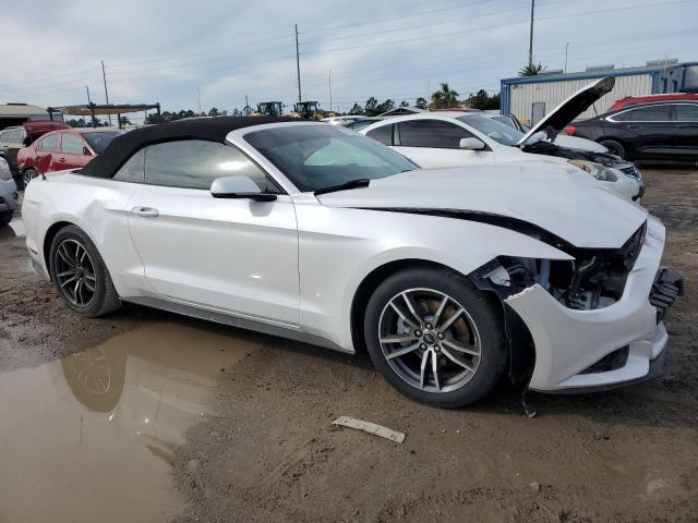 1FATP8UH7H5254400 - 2017 FORD MUSTANG WHITE photo 4