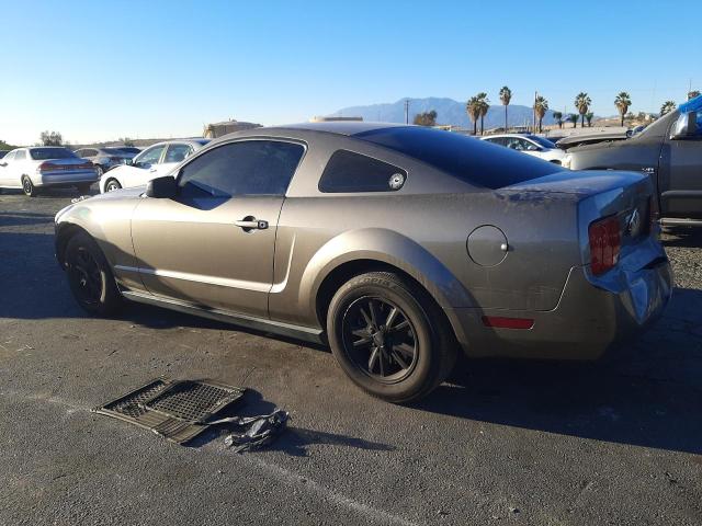 1ZVFT80N555163861 - 2005 FORD MUSTANG GRAY photo 2