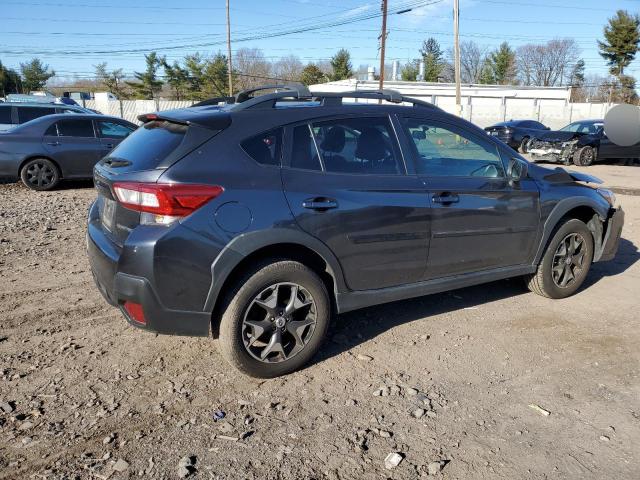 JF2GTAAC3JH213887 - 2018 SUBARU CROSSTREK GRAY photo 3