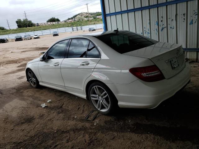 WDDGF8BB0CA717318 - 2012 MERCEDES-BENZ C 300 4MATIC WHITE photo 2