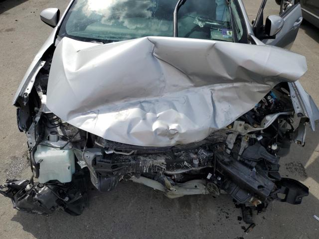 2T1BURHE3JC099650 - 2018 TOYOTA COROLLA L SILVER photo 11