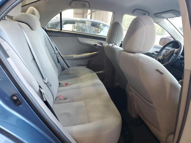 5YFBU4EE6DP216228 - 2013 TOYOTA COROLLA BASE Blau Foto 10