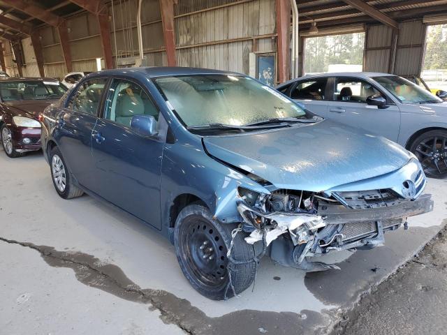 5YFBU4EE6DP216228 - 2013 TOYOTA COROLLA BASE Blau Foto 4