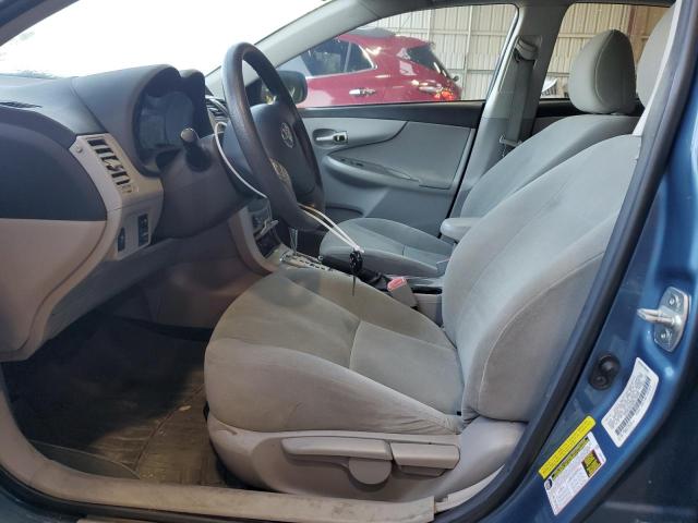 5YFBU4EE6DP216228 - 2013 TOYOTA COROLLA BASE Blau Foto 7