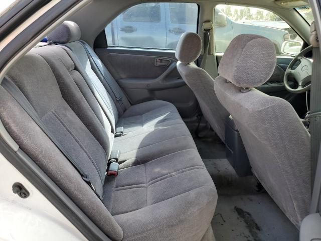 JT2BG22K5W0134972 - 1998 TOYOTA CAMRY CE Weiß Foto 10