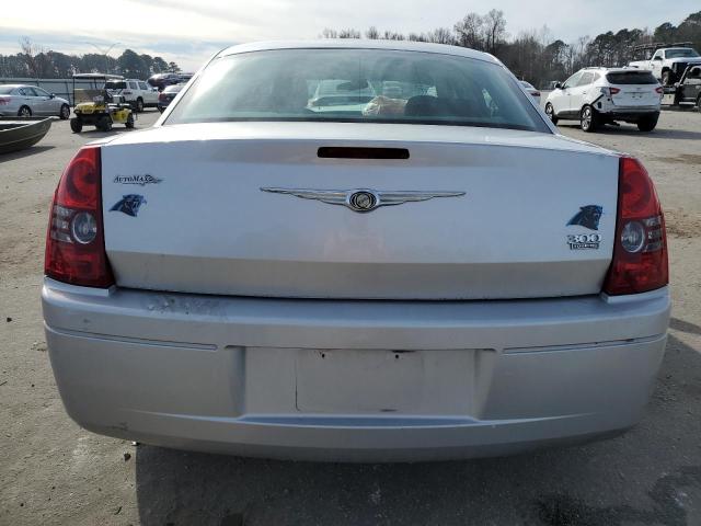 2C3KA43D19H614855 - 2009 CHRYSLER 300 LX SILVER photo 6