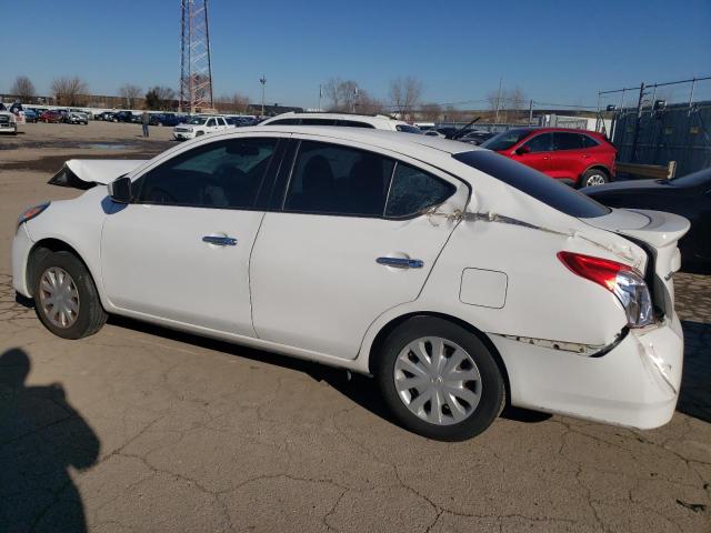 3N1CN7AP2GL878922 - 2016 NISSAN VERSA S WHITE photo 2