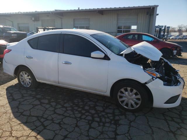 3N1CN7AP2GL878922 - 2016 NISSAN VERSA S WHITE photo 4