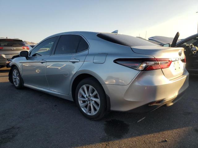 4T1C11AK3PU163191 - 2023 TOYOTA CAMRY LE 灰色 照片 2