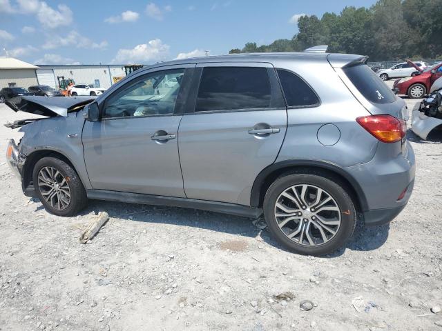 JA4AR3AU9JZ008067 - 2018 MITSUBISHI OUTLANDER SPORT ES ვერცხლისფერი ფოტო 2