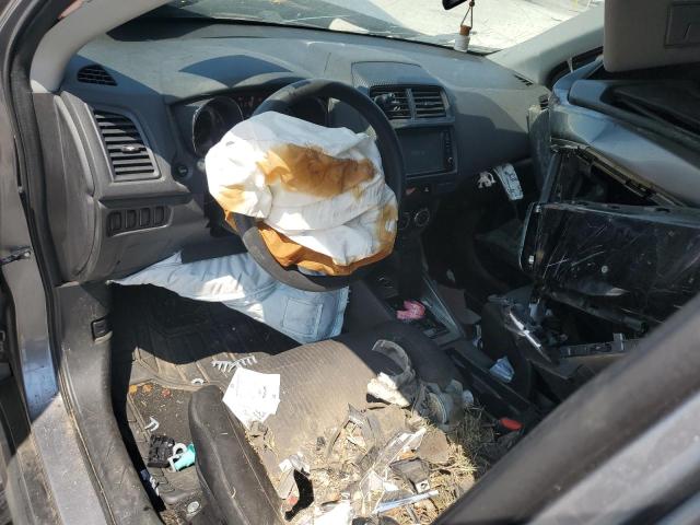 JA4AR3AU9JZ008067 - 2018 MITSUBISHI OUTLANDER SPORT ES ვერცხლისფერი ფოტო 8