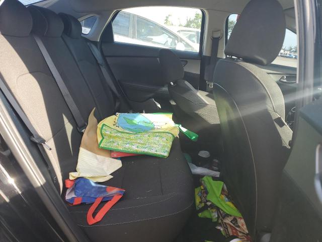 3KPF24AD4KE064940 - 2019 KIA FORTE FE BLACK photo 10