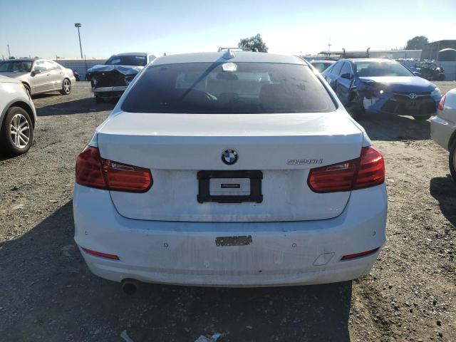 WBA3B1C59F5A05858 - 2015 BMW 320 I WHITE photo 6