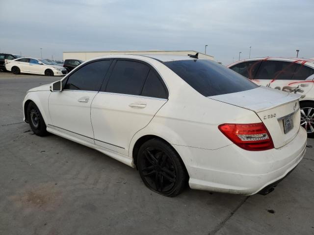 WDDGF4HBXEA936158 - 2014 MERCEDES-BENZ C 250 WHITE photo 2